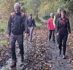 5 marcheurs lors d'une sortie le samedi matin